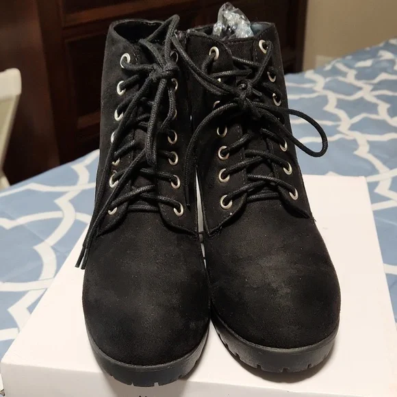 black ankle boots size 7.5 - Picture 3 of 4